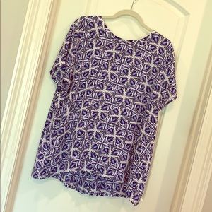 Blue and White Flowy LOFT top with pleated back